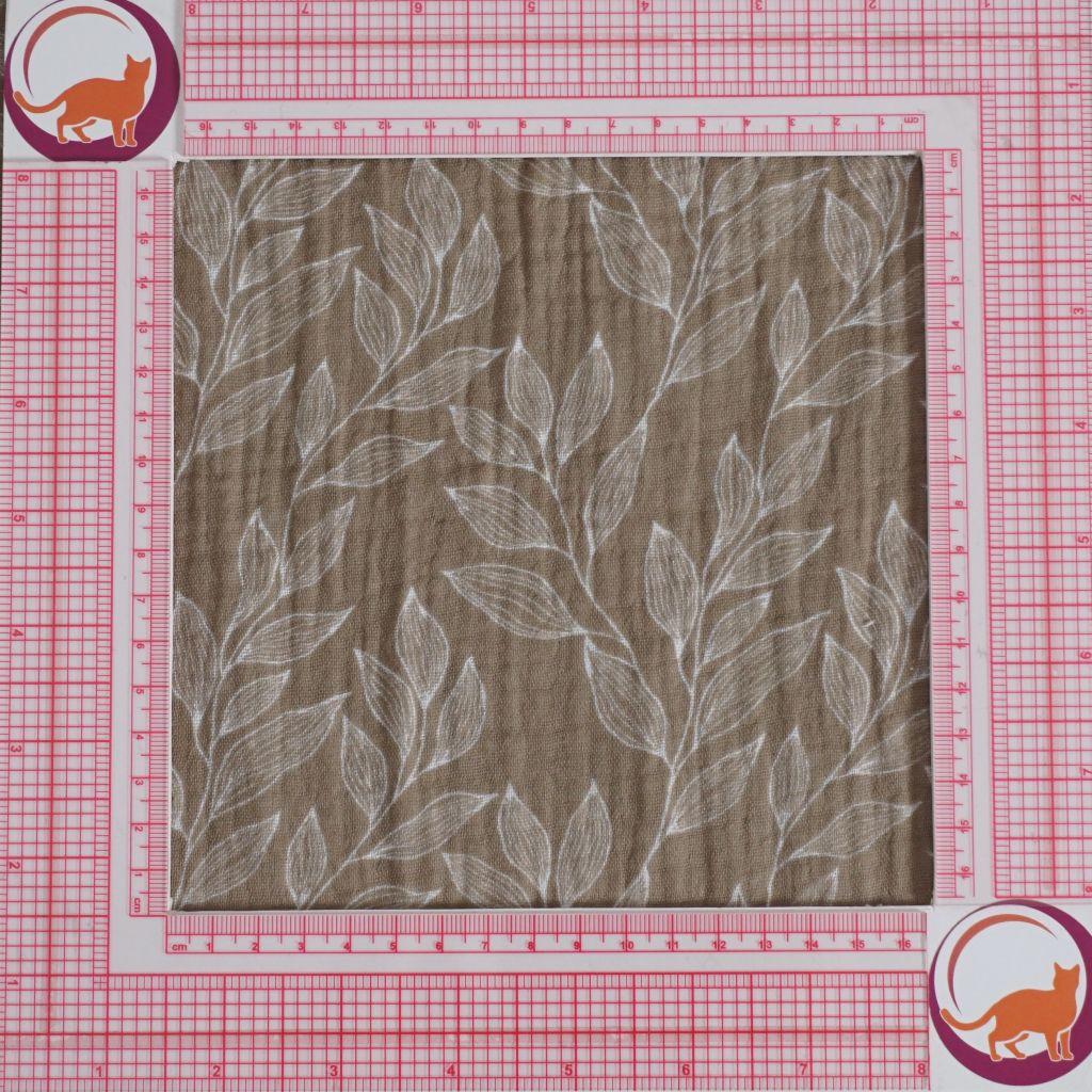 Musselin Double Gauze Zweige mit Blättern beige weiß